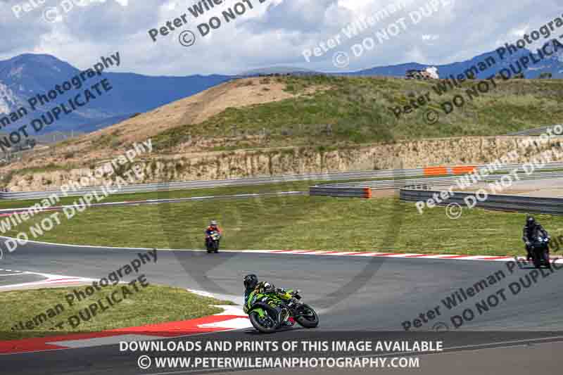 cadwell no limits trackday;cadwell park;cadwell park photographs;cadwell trackday photographs;enduro digital images;event digital images;eventdigitalimages;navarra;no limits trackdays;peter wileman photography;racing digital images;trackday digital images;trackday photos